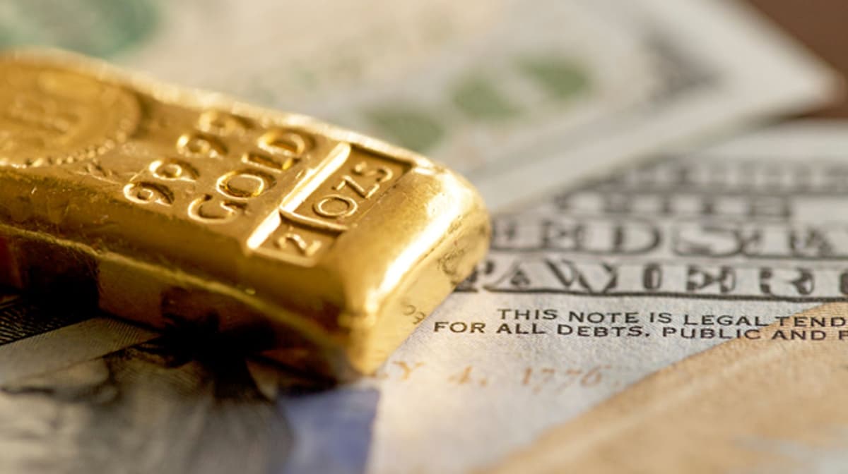 Gold Price Stalls Below $4,800 Despite Weak U.S. GDP Data
