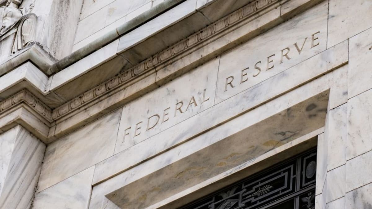 Gold Price Stalls Below $5,000 After Fed Signals Cuts